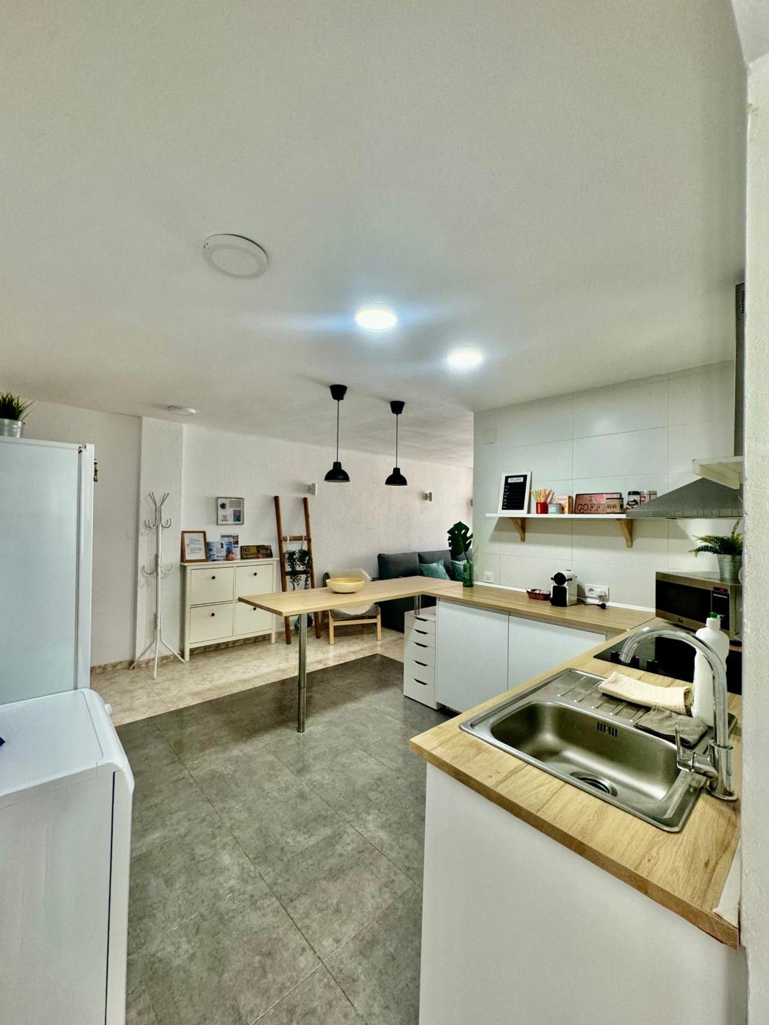 Acogedor Apartamento En มาลากา ภายนอก รูปภาพ